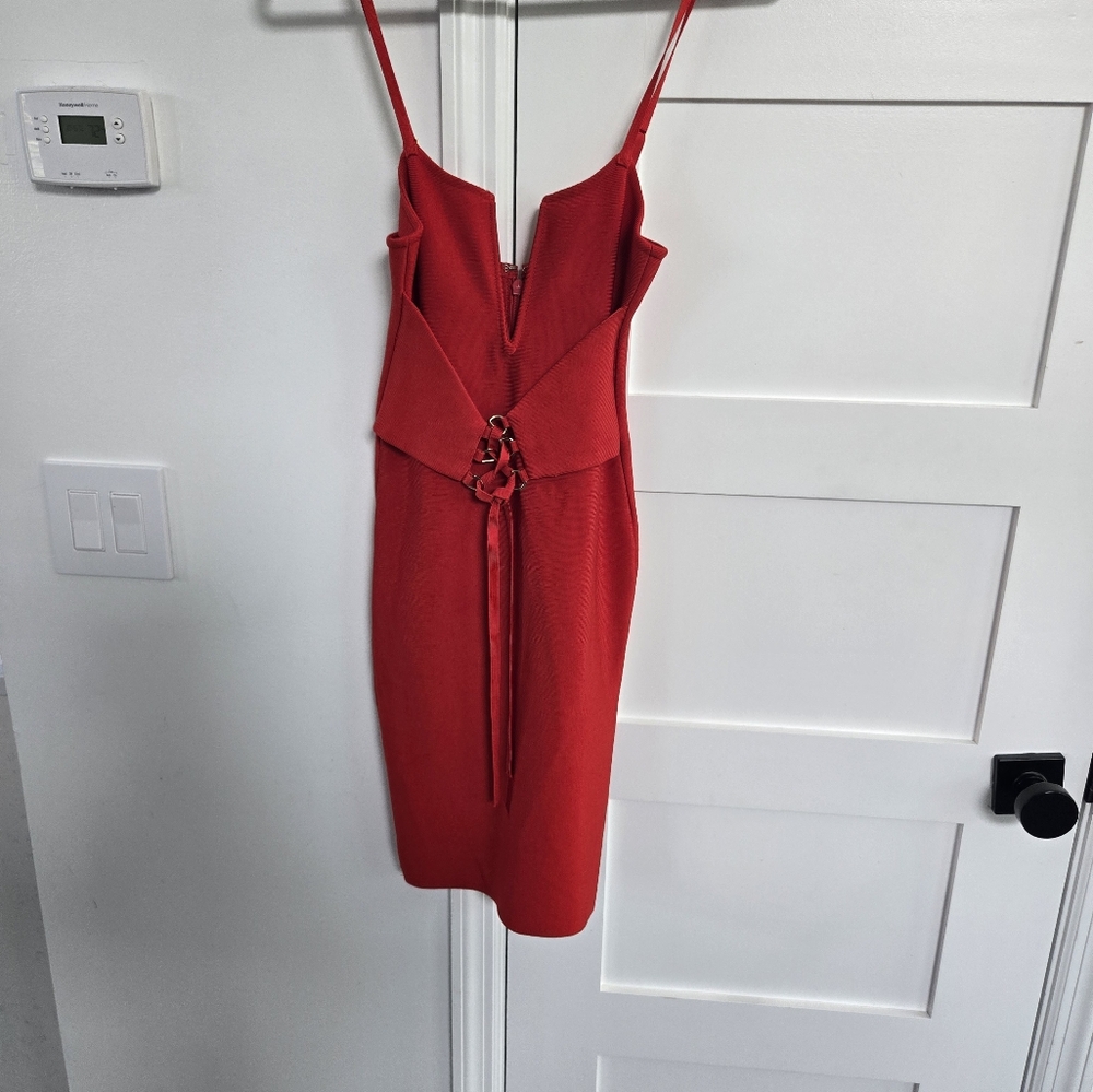 Elegant Red Sleeveless Dress
